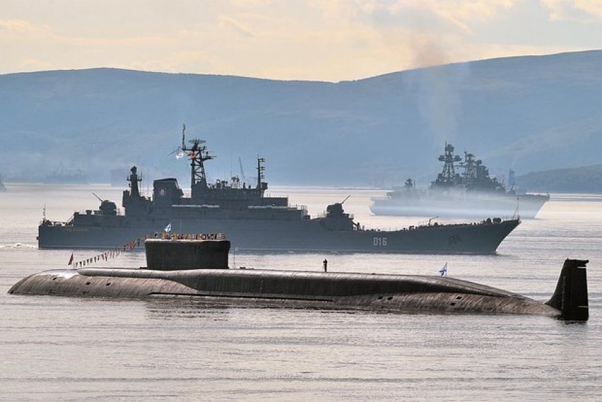 Şoygu, Rusya'nın Deniz Nükleer Güçlerini Artırma Çabalarından Bahsetti