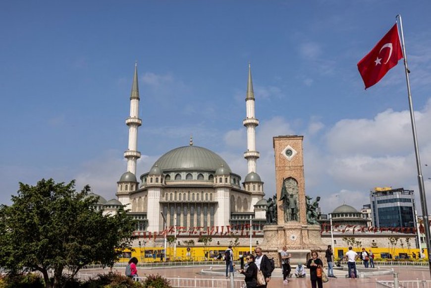 Türkiye'de Yıllık Enflasyon Rekor Seviyelere Ulaştı